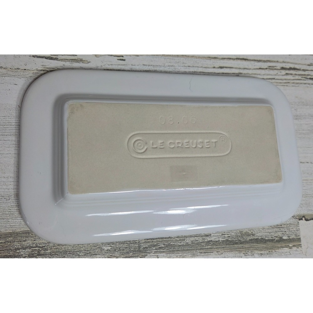 Le Creuset White Heritage Stoneware Covered Butter Dish Rectangular 2 Piece - Picture 5 of 9